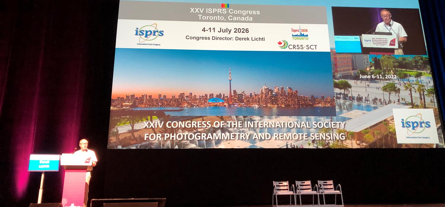 Dr. Derek Lichti presents at the 2022 Congress