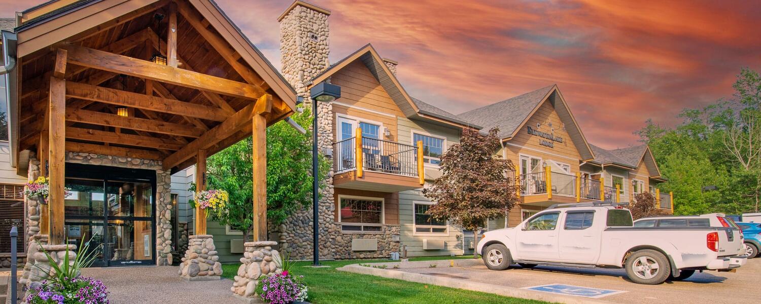 Elkwater Lake Lodge & Resort