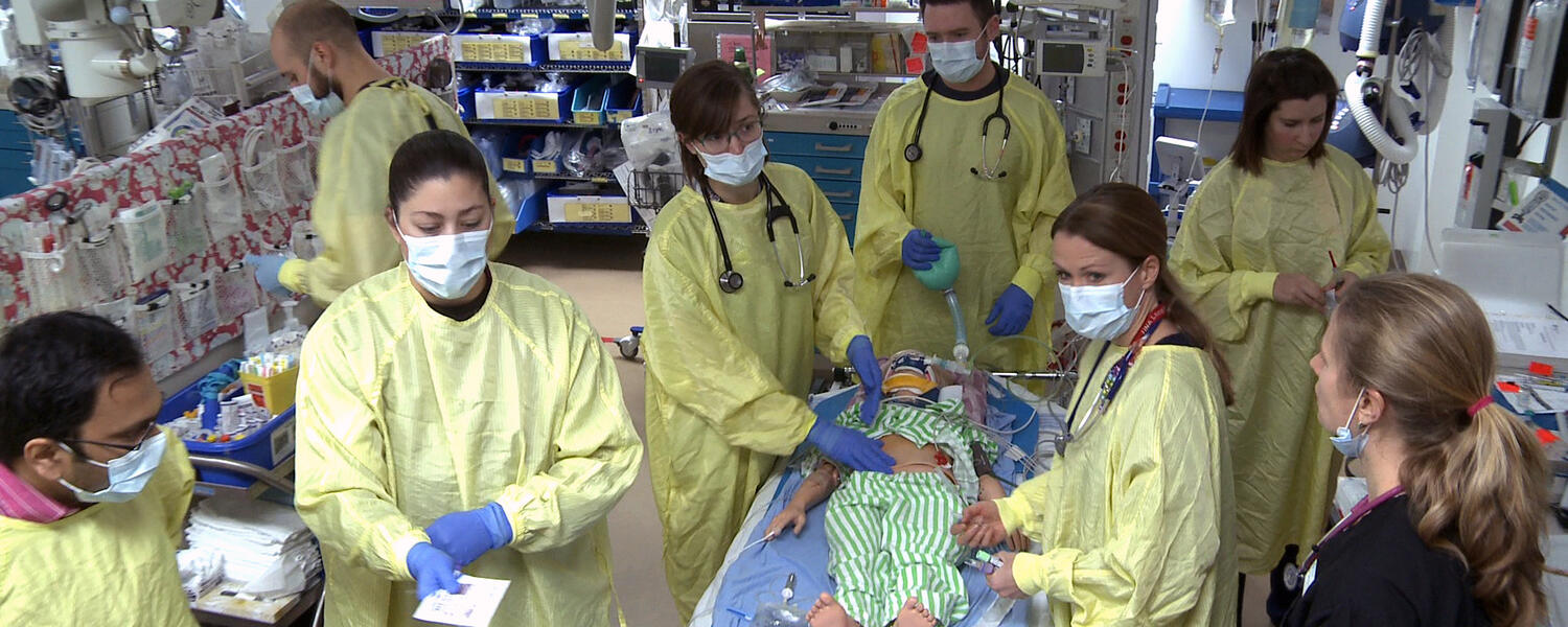 KidSIM simulation with healthcare team