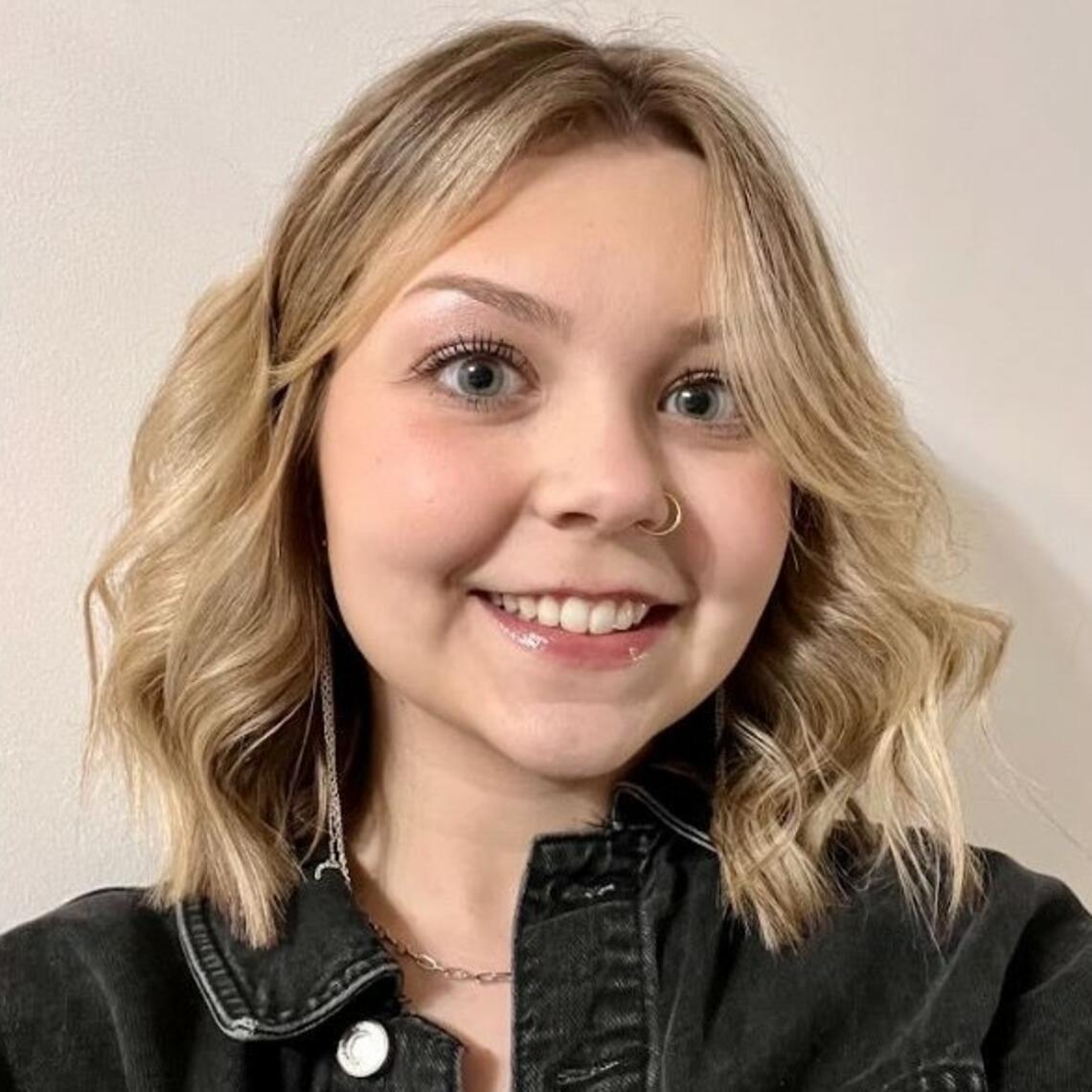 Headshot of Kali Hoogenboom