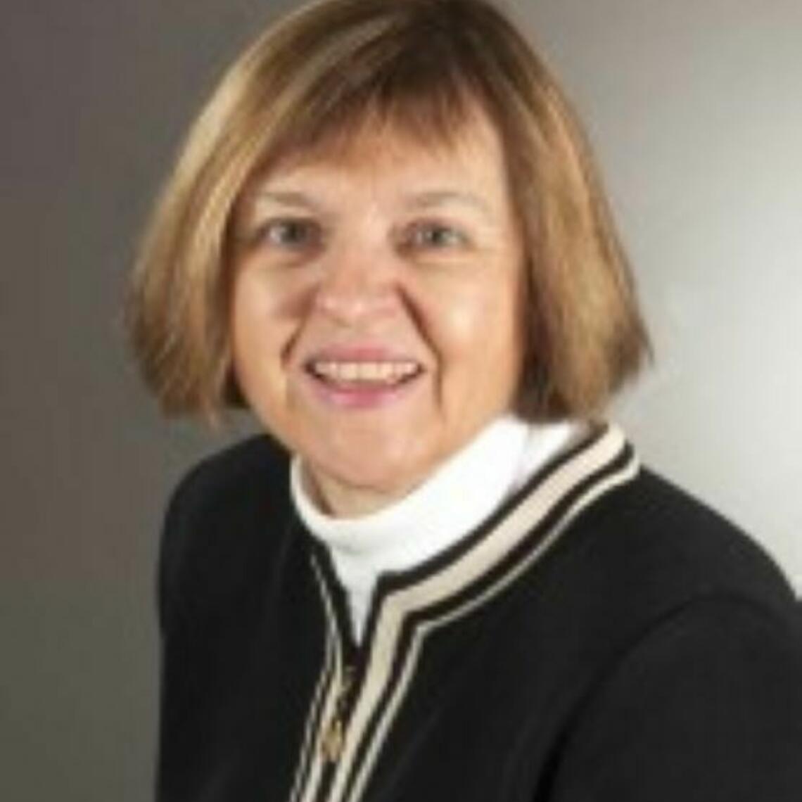 Dr. Jocelyn Lockyer