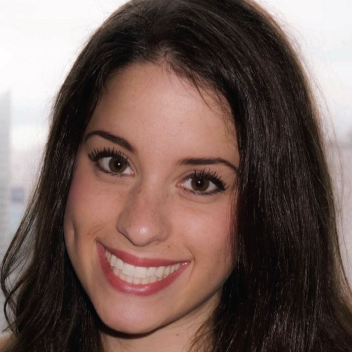 Dr Kristine Woodward