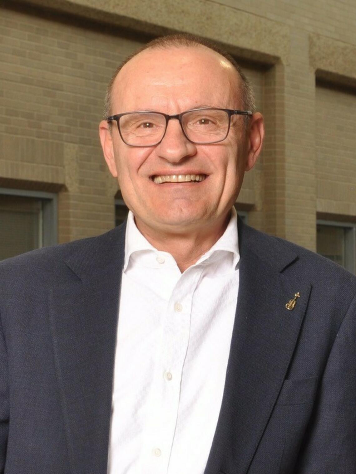 professional picture of Dr. Pietro Ravani