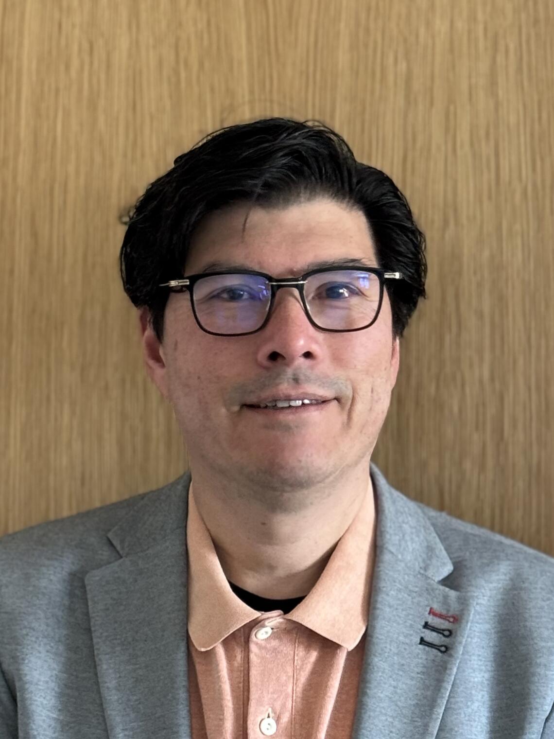 Dr. Simon Goldstein