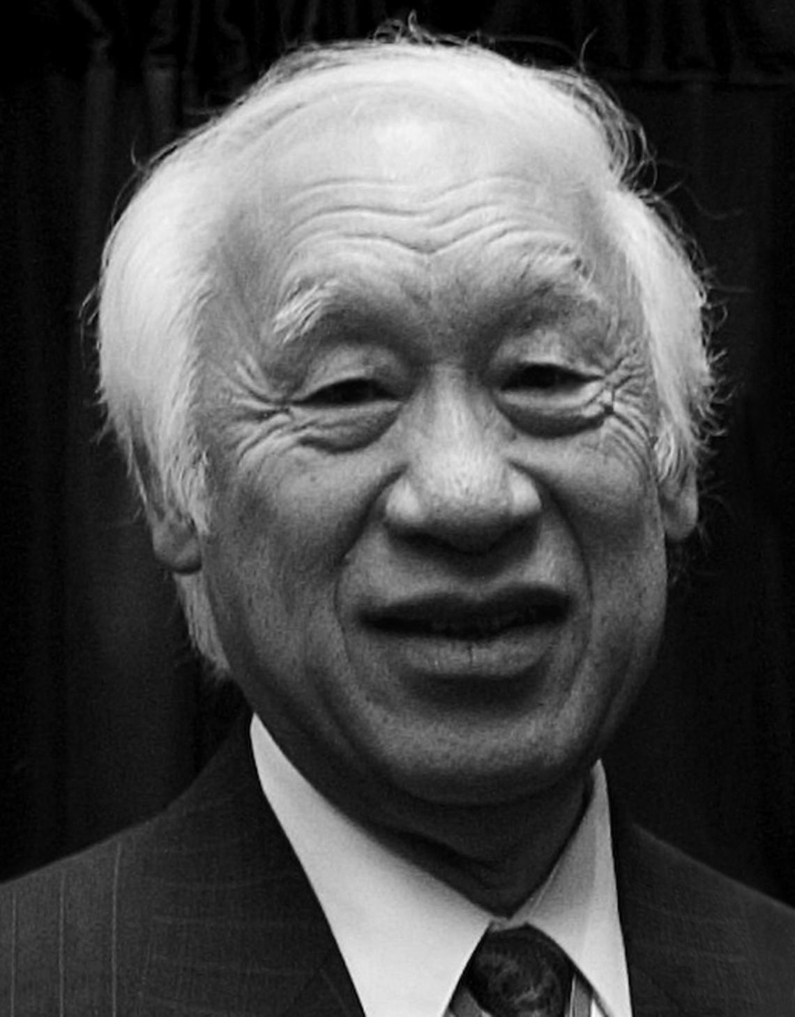 Dean Mo Watanabe