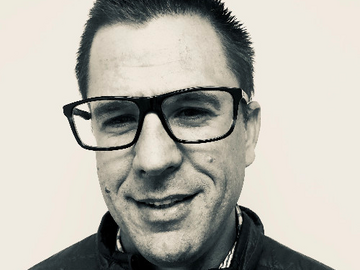 Dr. Erich van der Linde