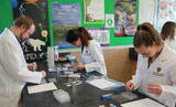 students doing lab