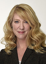 Sara Davison headshot