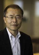 Dr. Hude Quan